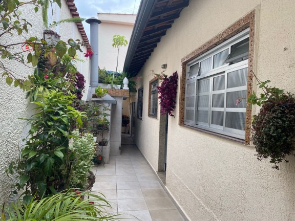 Casa com 4 Quartos para Alugar, 240 m² em Vila Prudente - São Paulo