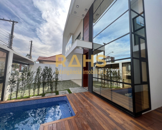 Imagem Casa com 3 Quartos à Venda, 150 m² em América - Joinville Imagem Casa com 3 Quartos à Venda, 150 m² em América - Joinville