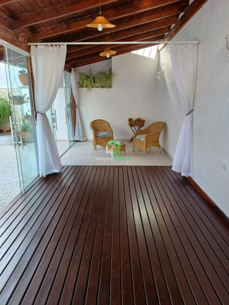 Imagem Sobrado com 4 Quartos para Alugar ou Temporada, 150 m² em Monções - Matinhos Imagem Sobrado com 4 Quartos para Alugar ou Temporada, 150 m² em Monções - Matinhos