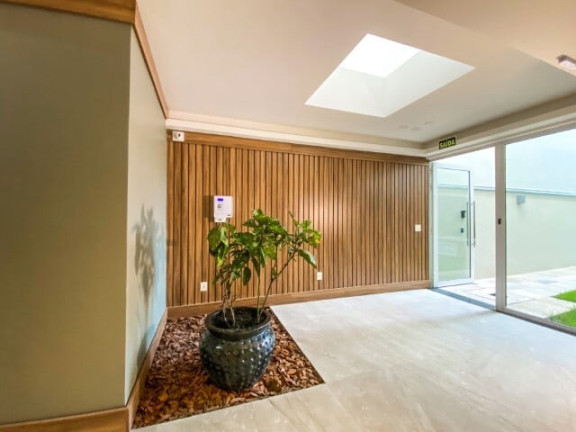 Imagem Imóvel com 2 Quartos à Venda, 61 m² em Menino Deus - Porto Alegre Imagem Imóvel com 2 Quartos à Venda, 61 m² em Menino Deus - Porto Alegre