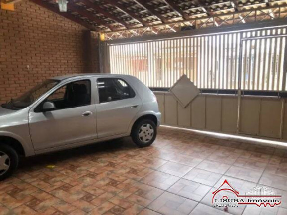 Imagem Casa com 3 Quartos à Venda, em Centro - Jacareí Imagem Casa com 3 Quartos à Venda, em Centro - Jacareí