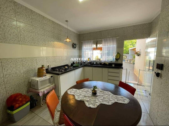 Imagem Casa com 3 Quartos à Venda, 450 m² Imagem Casa com 3 Quartos à Venda, 450 m²