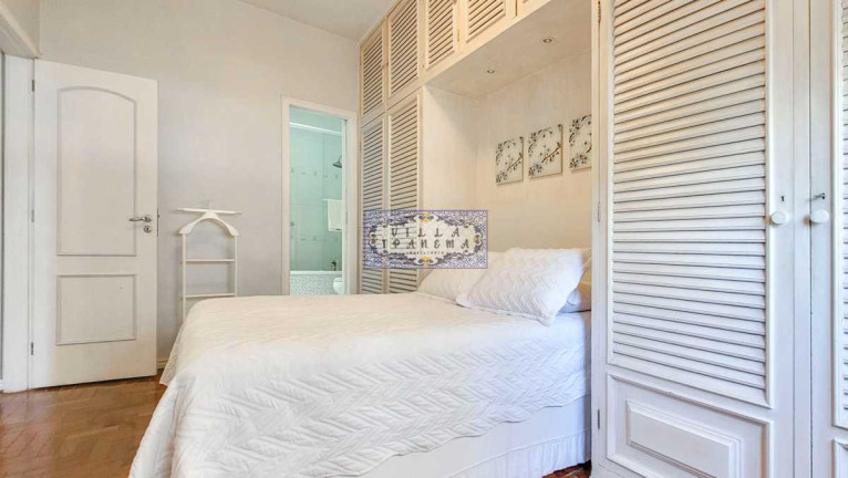 Imagem Apartamento com 2 Quartos à Venda, 70 m² em Lagoa - Rio De Janeiro Imagem Apartamento com 2 Quartos à Venda, 70 m² em Lagoa - Rio De Janeiro