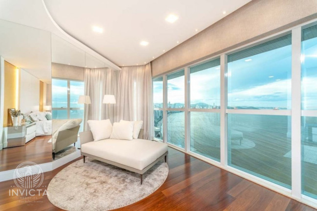 Imagem Cobertura com 6 Quartos à Venda, 740 m² em Barra Sul - Balneário Camboriú Imagem Cobertura com 6 Quartos à Venda, 740 m² em Barra Sul - Balneário Camboriú