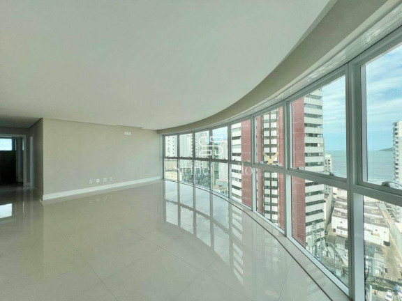 Apartamento com 4 Quartos à Venda, 131 m² em 2 Quadra Centro - Balneário Camboriú