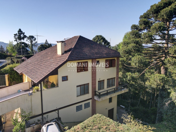 Casa com 4 Quartos à Venda, 442 m² em Região Do Alto Da Vila Inglesa - Campos Do Jordão
