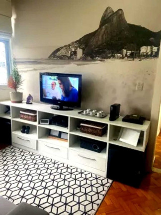 Imagem Apartamento com 2 Quartos à Venda, 70 m² em Leblon - Rio De Janeiro Imagem Apartamento com 2 Quartos à Venda, 70 m² em Leblon - Rio De Janeiro