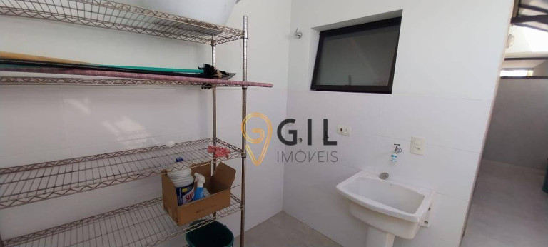 Imagem Sobrado com 3 Quartos para Alugar, 378 m² em Vila Zezé - Jacareí