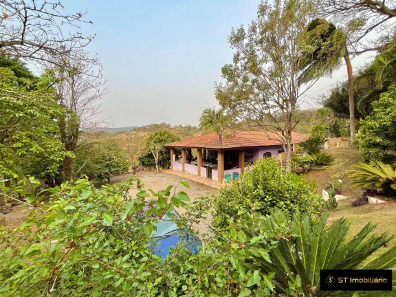 Chácara com 4 Quartos à Venda, 2.400 m² em Portão - Atibaia