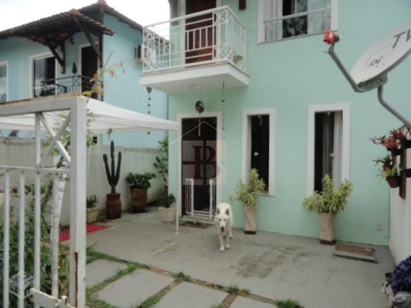 Imagem Casa com 2 Quartos à Venda, 150 m² em Maria Paula - São Gonçalo Imagem Casa com 2 Quartos à Venda, 150 m² em Maria Paula - São Gonçalo
