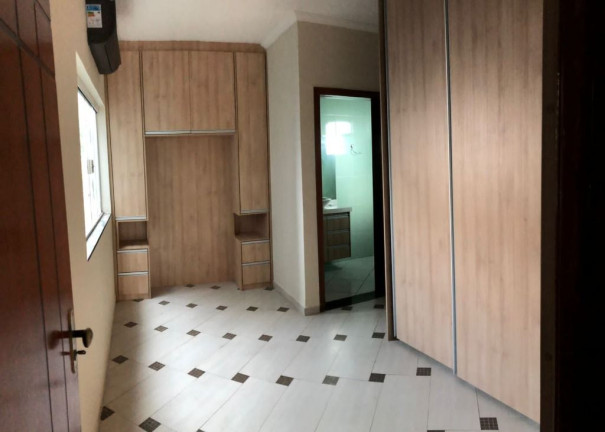 Imagem Sobrado com 3 Quartos à Venda, 268 m² em Jardim Dos Ipês - Suzano