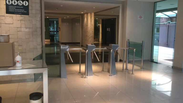 Sala Comercial à Venda, 30 m² em Pinheiros - São Paulo