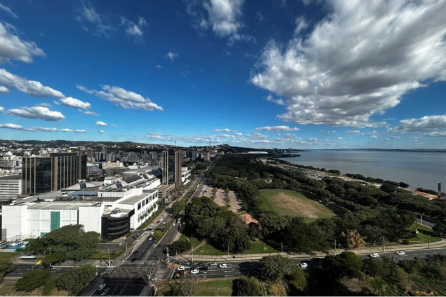 Imagem Apartamento com 1 Quarto à Venda, 73 m² em Menino Deus - Porto Alegre Imagem Apartamento com 1 Quarto à Venda, 73 m² em Menino Deus - Porto Alegre