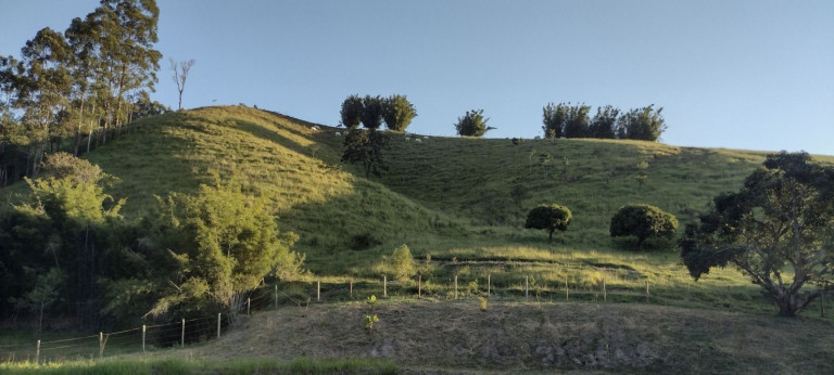 Imagem Chácara com 2 Quartos à Venda, 150 m² em Zona Rural - São Luíz Do Paraitinga Imagem Chácara com 2 Quartos à Venda, 150 m² em Zona Rural - São Luíz Do Paraitinga