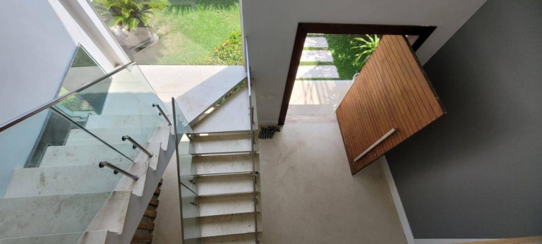 Imagem Casa de Condomínio com 6 Quartos à Venda, 518 m² em Barra Da Tijuca - Rio De Janeiro Imagem Casa de Condomínio com 6 Quartos à Venda, 518 m² em Barra Da Tijuca - Rio De Janeiro