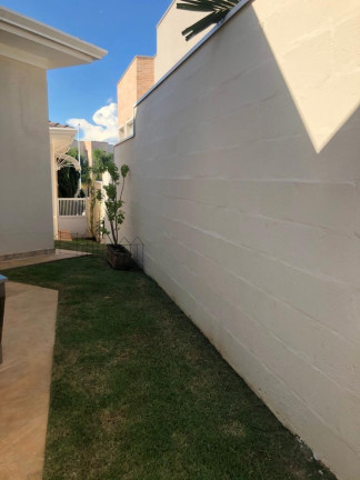 Imagem Casa com 3 Quartos à Venda, 235 m² em Ville Sainte Hélène - Campinas Imagem Casa com 3 Quartos à Venda, 235 m² em Ville Sainte Hélène - Campinas