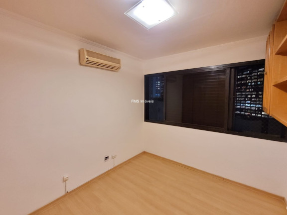 Imagem Imóvel com 4 Quartos à Venda, 143 m² em Itaim Bibi - São Paulo Imagem Imóvel com 4 Quartos à Venda, 143 m² em Itaim Bibi - São Paulo