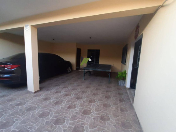 Imagem Casa com 3 Quartos à Venda, 202 m²