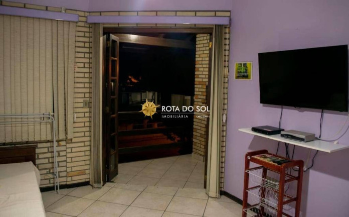 Imagem Casa com 7 Quartos à Venda, 340 m² em Centro - Bombinhas Imagem Casa com 7 Quartos à Venda, 340 m² em Centro - Bombinhas