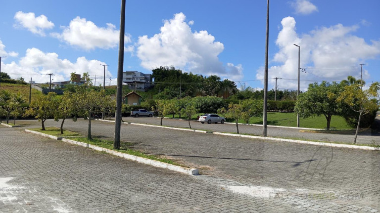 Terreno à Venda, 905 m² em Fazenda Real Residence - Simões Filho