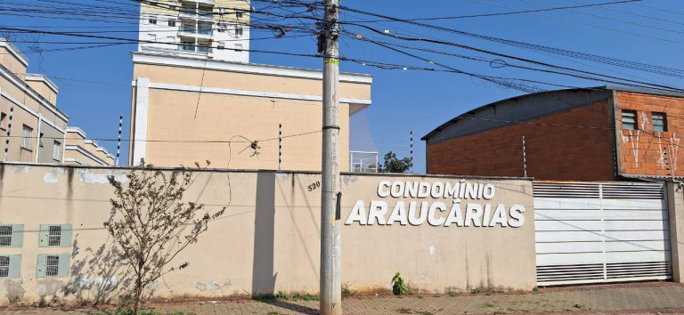 Casa de Condomínio com 2 Quartos à Venda,  em Chácaras Fazenda Coelho - Hortolândia