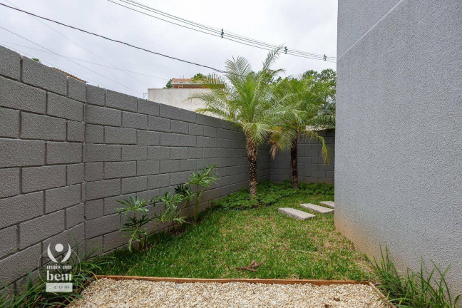 Imagem Sobrado com 3 Quartos à Venda, 112 m² em Santa Cândida - Curitiba