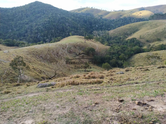 Imagem Imóvel com 3 Quartos à Venda, 1.210.000 m² em Catioca - Cunha Imagem Imóvel com 3 Quartos à Venda, 1.210.000 m² em Catioca - Cunha