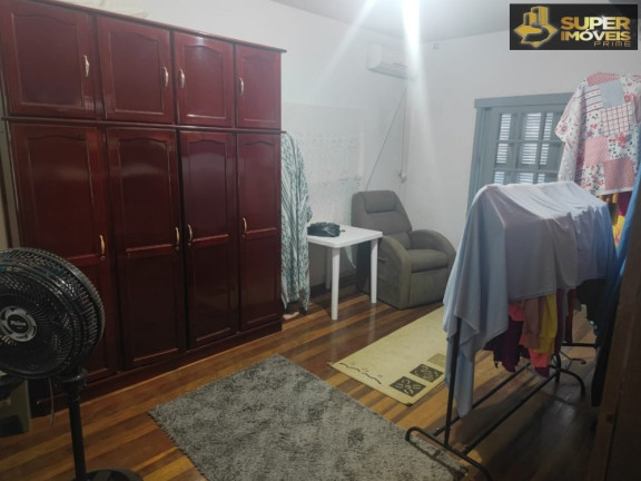 Imagem Casa com 3 Quartos à Venda, 300 m² em Fragata - Pelotas Imagem Casa com 3 Quartos à Venda, 300 m² em Fragata - Pelotas
