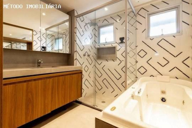 Imagem Imóvel com 2 Quartos à Venda, 121 m² em Pinheiros - São Paulo Imagem Imóvel com 2 Quartos à Venda, 121 m² em Pinheiros - São Paulo