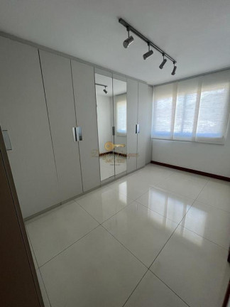 Imagem Apartamento com 3 Quartos à Venda, 181 m² em Várzea - Teresópolis
