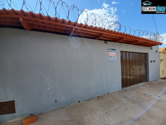 Imagem Casa com 3 Quartos à Venda, 300 m² em Jardim São José - Goiânia Imagem Casa com 3 Quartos à Venda, 300 m² em Jardim São José - Goiânia