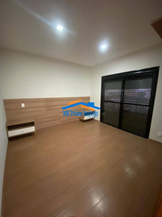 Imagem Casa com 3 Quartos à Venda, 360 m² em Sítio Do Morro - Santana De Parnaíba Imagem Casa com 3 Quartos à Venda, 360 m² em Sítio Do Morro - Santana De Parnaíba