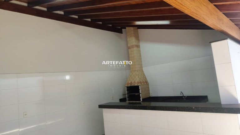 Imagem Casa com 4 Quartos à Venda, 240 m² Imagem Casa com 4 Quartos à Venda, 240 m²