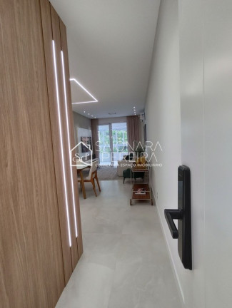 Imagem Apartamento com 2 Quartos à Venda, 85 m² em Centro - Florianópolis