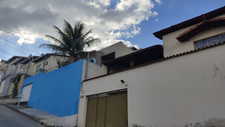 Casa com 3 Quartos à Venda, 290 m² em Nossa Senhora Da Conceição - Contagem