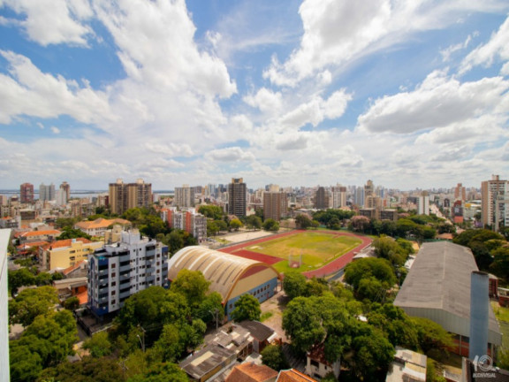 Imagem Imóvel com 3 Quartos à Venda, 211 m² em Menino Deus - Porto Alegre
