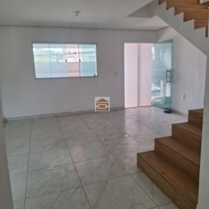 Imagem Casa com 4 Quartos à Venda, 280 m² Imagem Casa com 4 Quartos à Venda, 280 m²