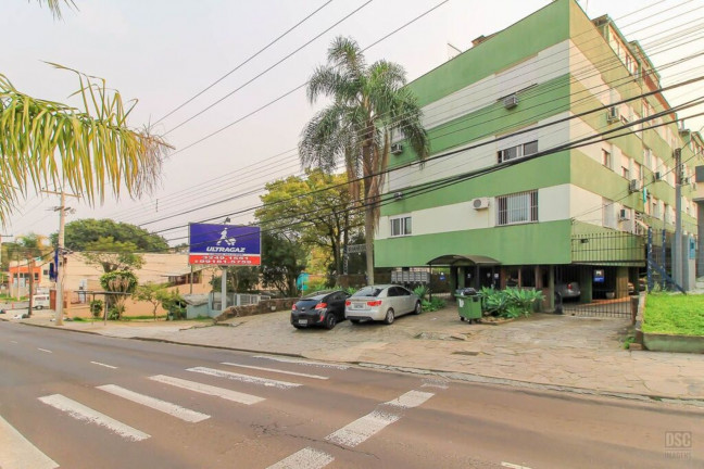 Imagem Imóvel com 2 Quartos à Venda, 56 m² em Cristal - Porto Alegre Imagem Imóvel com 2 Quartos à Venda, 56 m² em Cristal - Porto Alegre