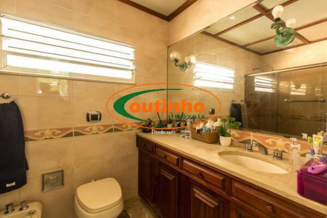 Imagem Apartamento com 4 Quartos à Venda, 158 m² em Tijuca - Rio De Janeiro Imagem Apartamento com 4 Quartos à Venda, 158 m² em Tijuca - Rio De Janeiro