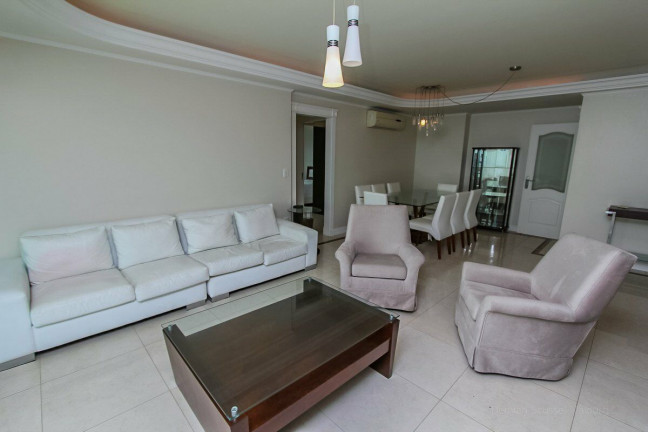 Imagem Apartamento com 3 Quartos à Venda, 165 m² em Centro - Balneário Camboriú