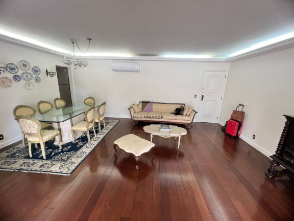 Imagem Imóvel com 3 Quartos à Venda, 185 m² em Lagoa - Rio De Janeiro Imagem Imóvel com 3 Quartos à Venda, 185 m² em Lagoa - Rio De Janeiro
