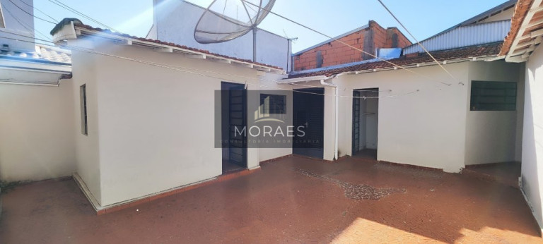 Imagem Casa com 5 Quartos à Venda, 270 m² em Centro - Botucatu Imagem Casa com 5 Quartos à Venda, 270 m² em Centro - Botucatu