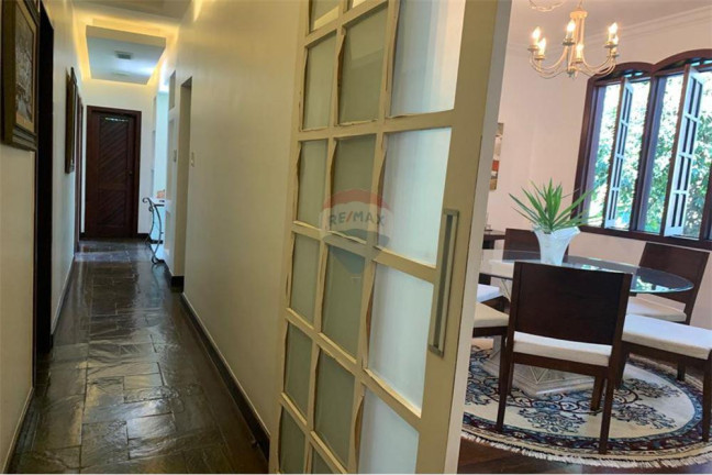 Imagem Casa com 6 Quartos à Venda, 450 m² em Pendotiba - Niterói Imagem Casa com 6 Quartos à Venda, 450 m² em Pendotiba - Niterói