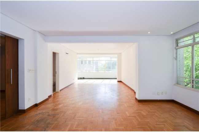 Apartamento com 3 Quartos à Venda, 188 m² em Cerqueira César - São Paulo