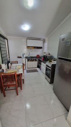 Imagem Casa com 3 Quartos à Venda, 161 m² em Vila Helena - Atibaia Imagem Casa com 3 Quartos à Venda, 161 m² em Vila Helena - Atibaia