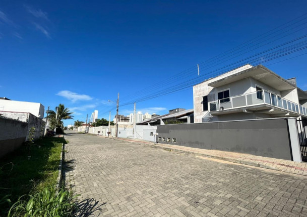 Imagem Casa de Condomínio com 3 Quartos à Venda, 94 m² em Itacolomi - Balneário Piçarras Imagem Casa de Condomínio com 3 Quartos à Venda, 94 m² em Itacolomi - Balneário Piçarras