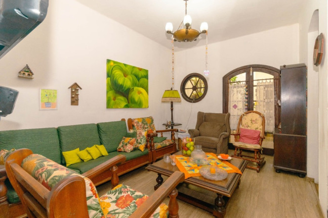 Imagem Casa com 3 Quartos à Venda, em Cidade Baixa - Porto Alegre Imagem Casa com 3 Quartos à Venda, em Cidade Baixa - Porto Alegre