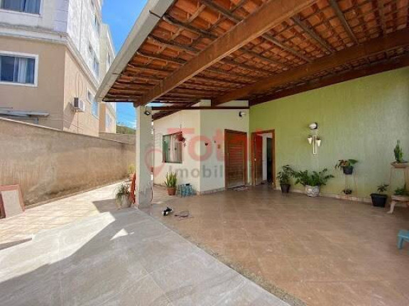 Imagem Casa com 3 Quartos à Venda, 300 m² em Giovanini - Coronel Fabriciano Imagem Casa com 3 Quartos à Venda, 300 m² em Giovanini - Coronel Fabriciano