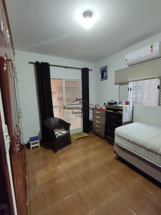 Imagem Casa com 3 Quartos à Venda, 230 m² em Pedregulho - Guaratinguetá Imagem Casa com 3 Quartos à Venda, 230 m² em Pedregulho - Guaratinguetá