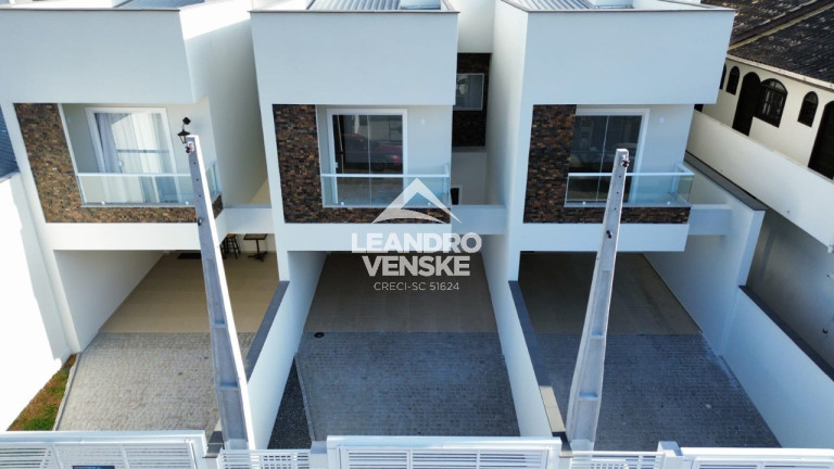 Imagem Sobrado com 3 Quartos à Venda, em Anita Garibaldi - Joinville Imagem Sobrado com 3 Quartos à Venda, em Anita Garibaldi - Joinville